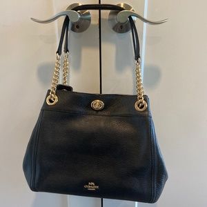 Gorgeous black leather Coach bag with gold chain & black leather straps.